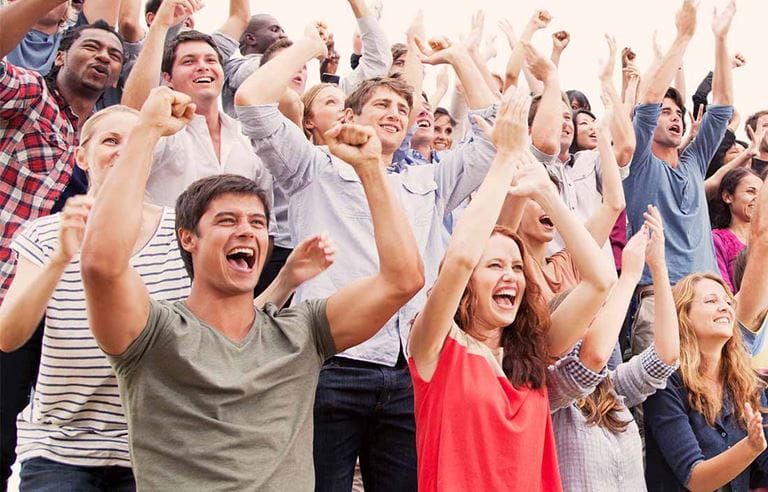 Image of crowd cheering