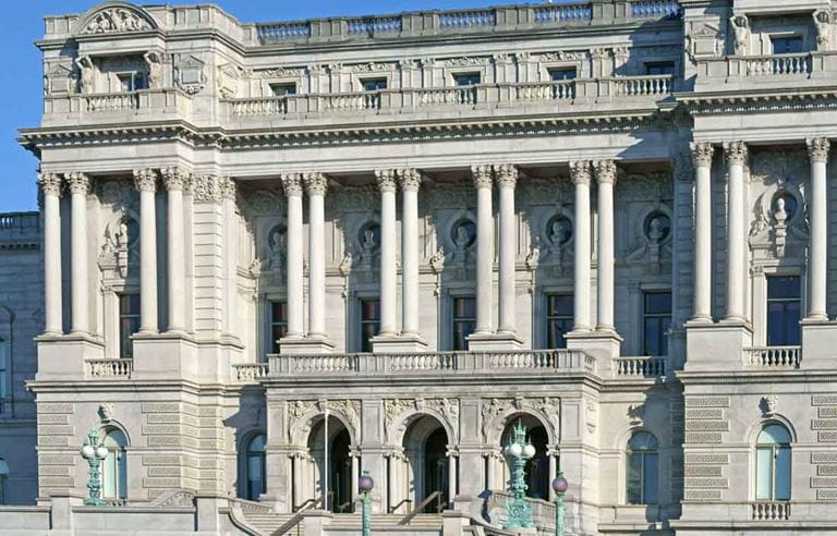 Close up of a government building with old architecture