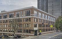 Photo of Plante Moran Cincinnati office lounge.